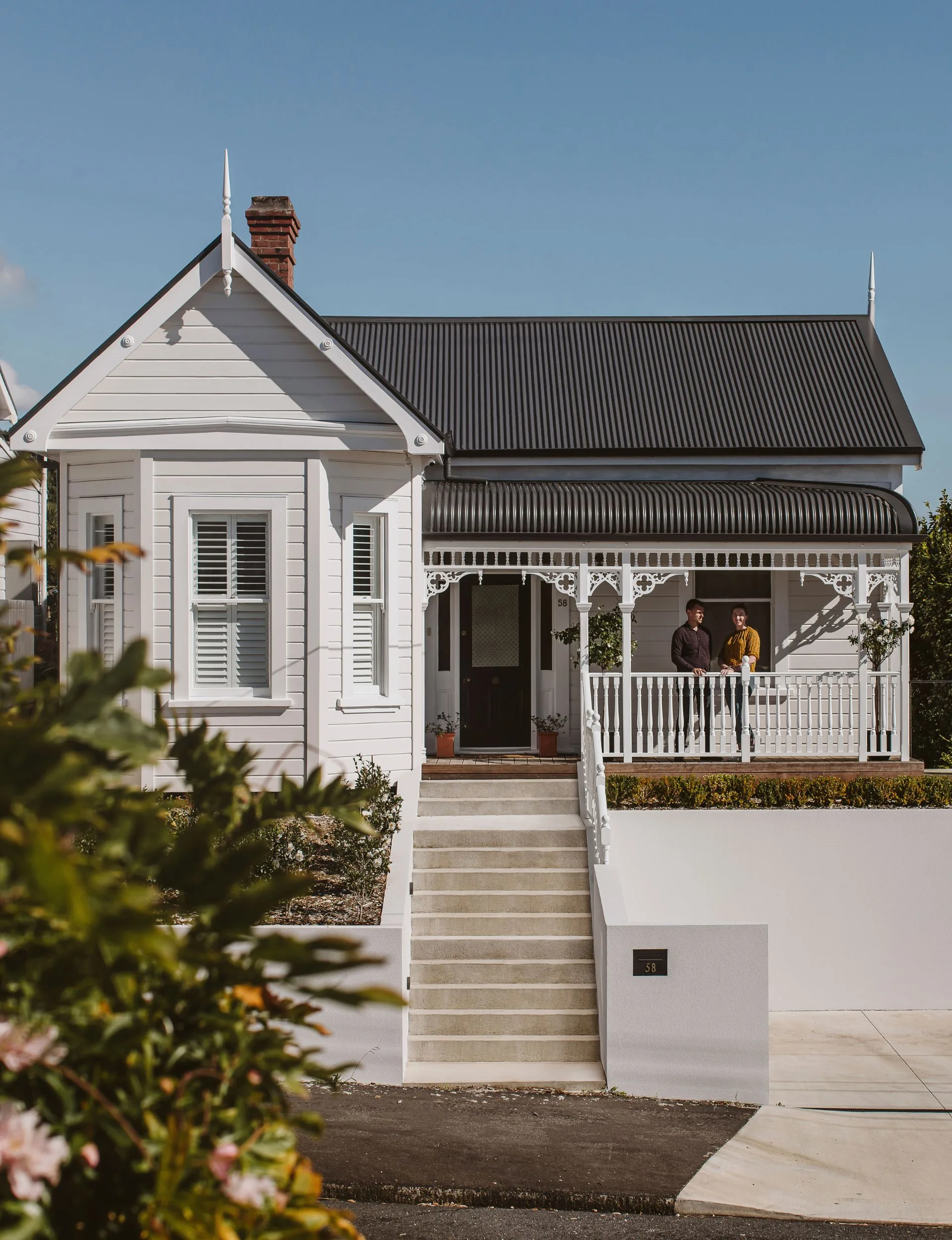 L'extérieur de la villa de New Plymouth après sa rénovation