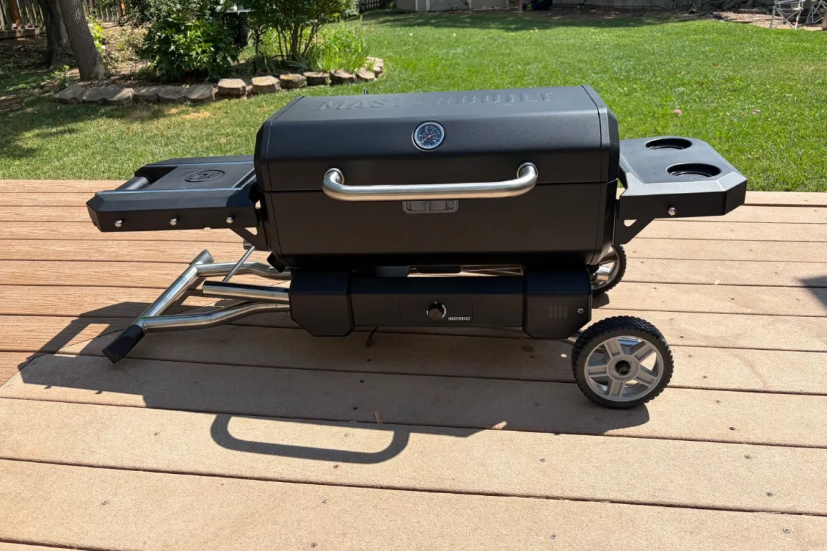 Masterbuilt Portable Charcoal Grill folded down