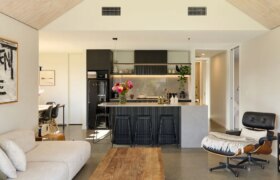 Entrez dans cette maison scandinave-industrielle contemporaine